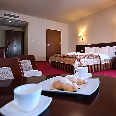 Kawallo Hotel 4*